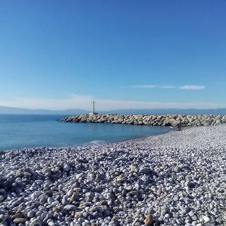 1-bed Yurt In Megali Mantinia With Sea Views! *