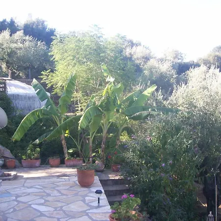 1-bed Yurt In Megali Mantinia With Sea Views! *